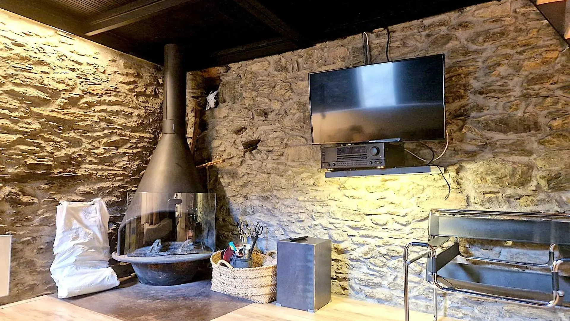 Paller Rustic De Muntanya Amb Estil I Acollidor By Rural D'Aneu Aydi Spain